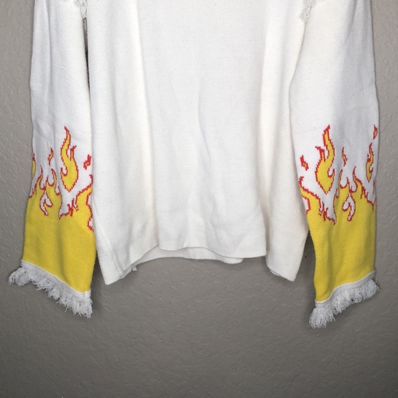 Oversized soft cotton blend fringe flame details on arms hooded sweater - Picture 4 of 9